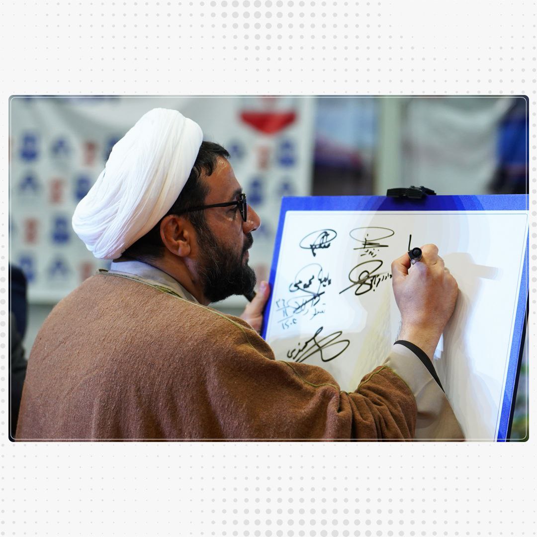 صحبت های حجت‌الاسلام صابری خطیب و سخنران در حاشیه مسابقات فوتسال کارگری روان گداز پردیس